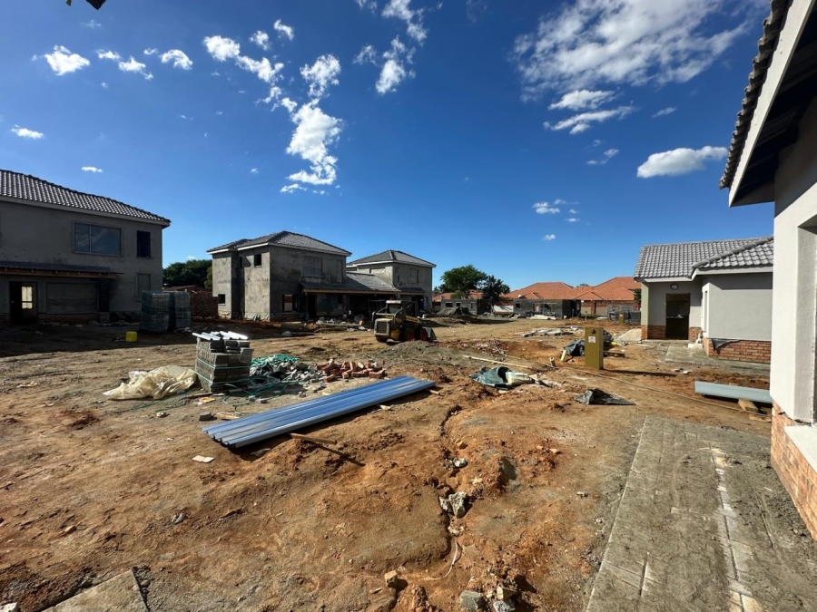 3 Bedroom Property for Sale in Waterval East North West